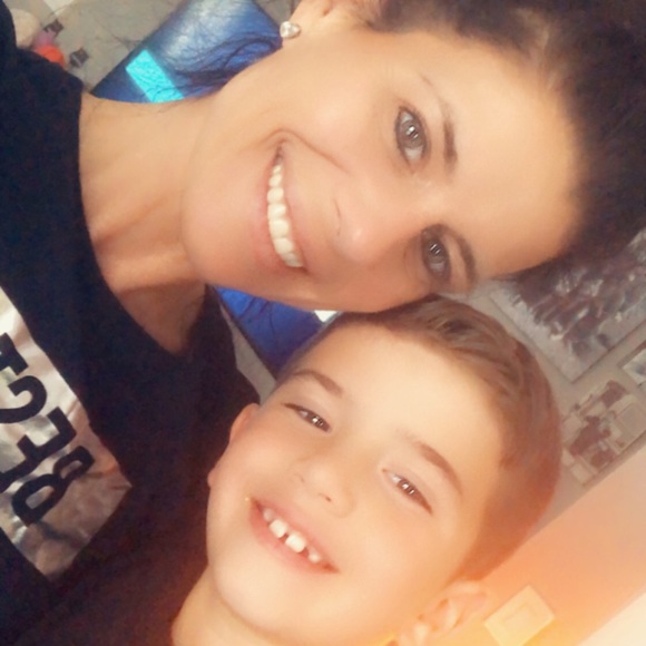 Meet your Posher, Lori - Picture 5 of 14